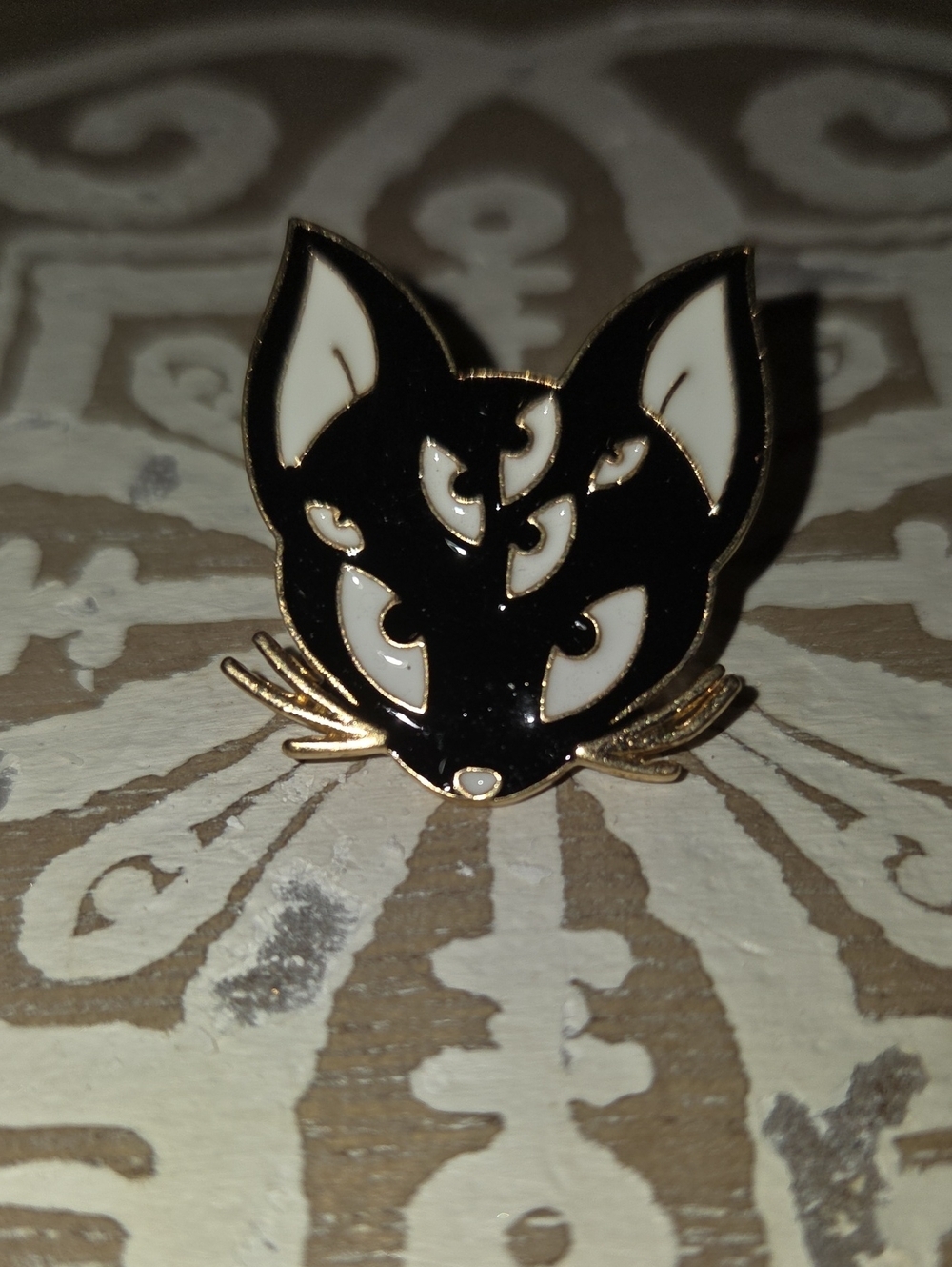 Black & White Fox Enamel Pin